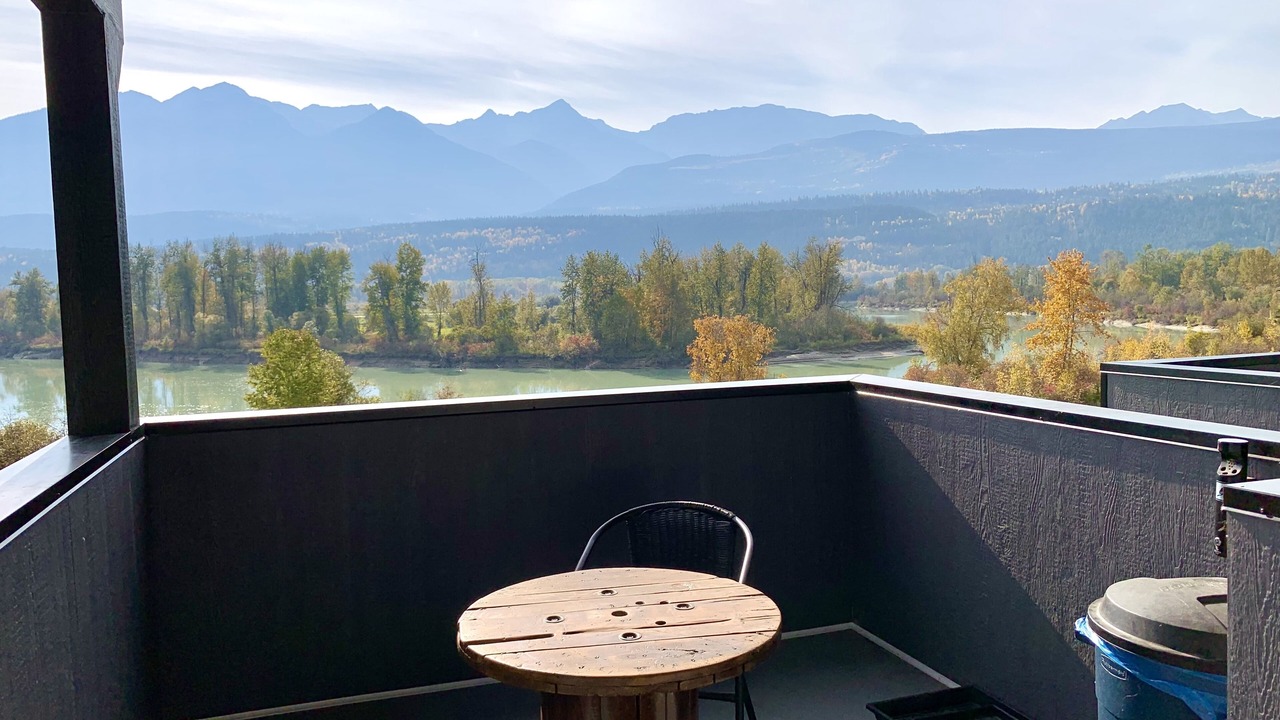 Photo of Outdoor in Golden