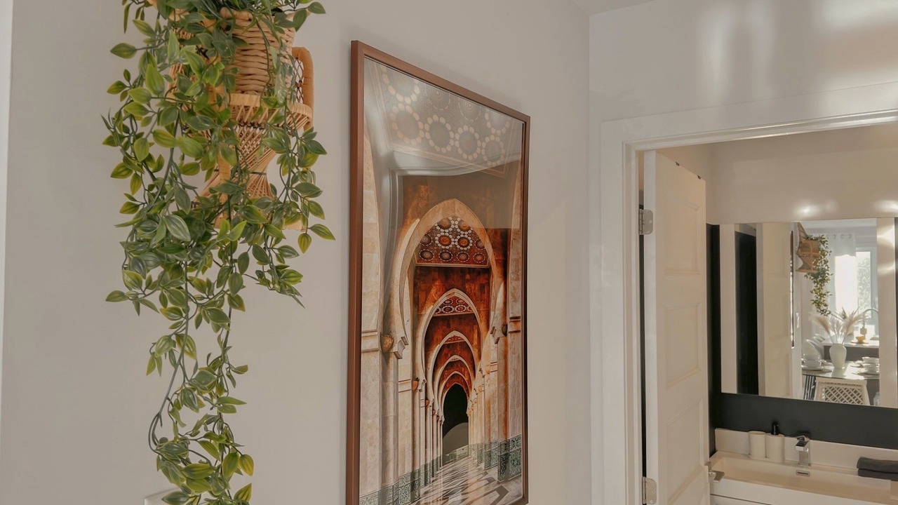 Photo of Others in Cote-Des-Neiges—Notre-Dame-De-Grace