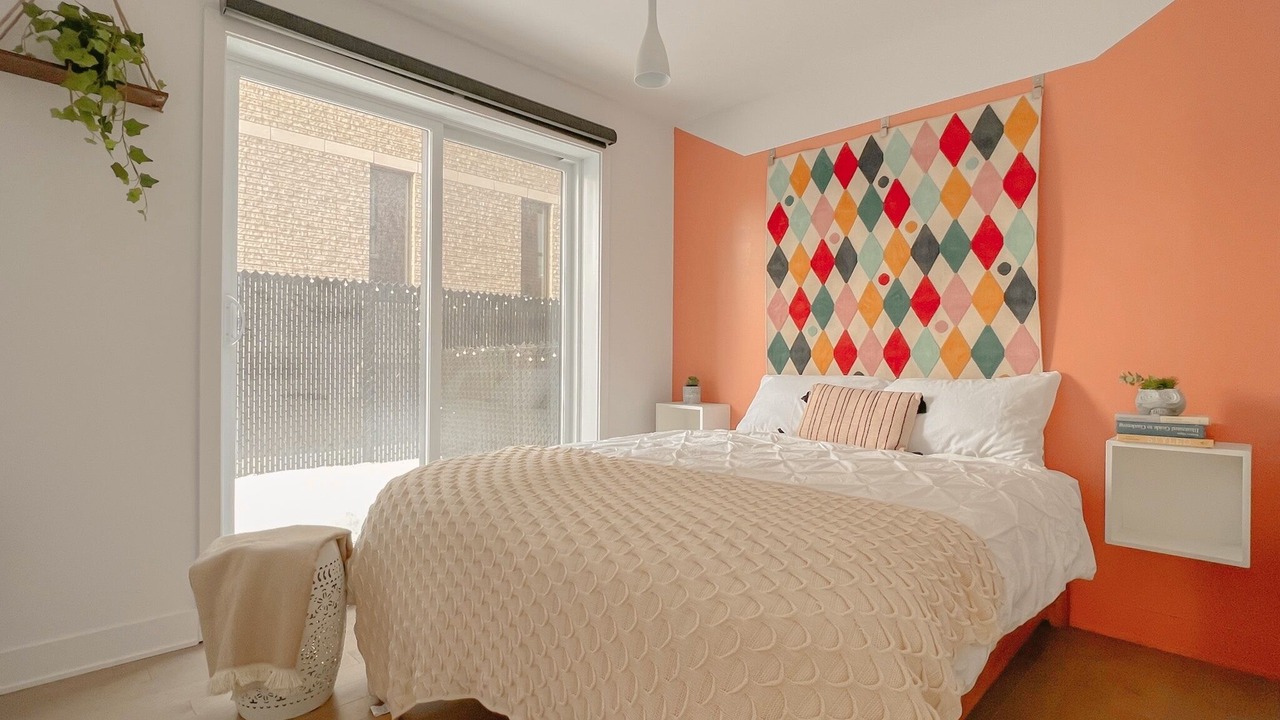 Photo of Bedroom in Cote-Des-Neiges—Notre-Dame-De-Grace