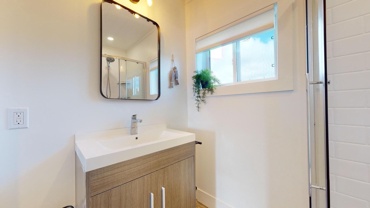Photo of Bathroom in Waupoos