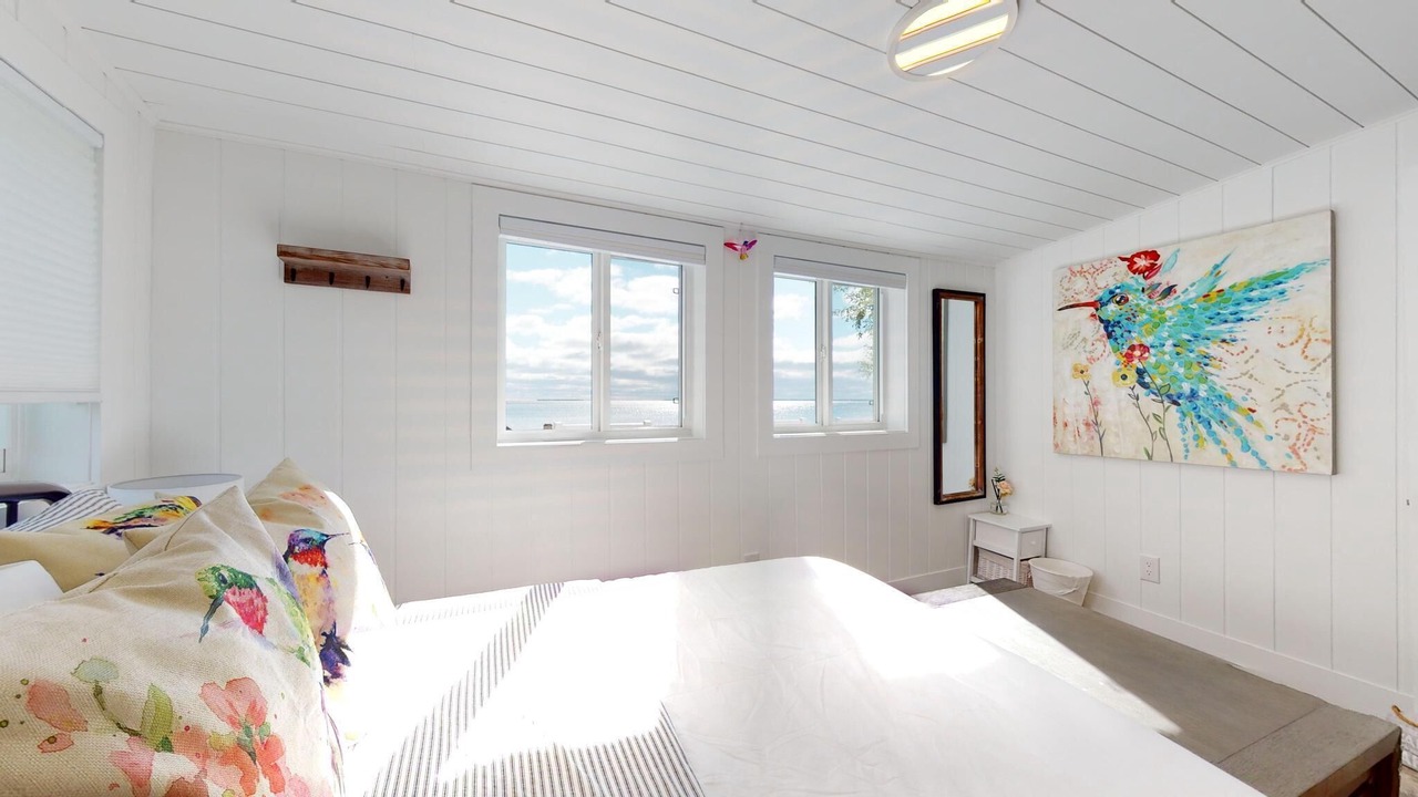 Photo of Bedroom in Waupoos