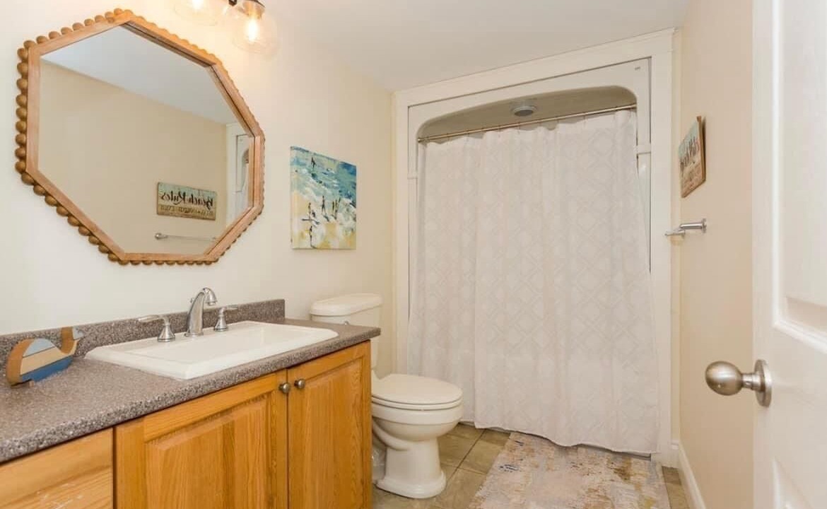 Photo of Bathroom in Anglo Rustico