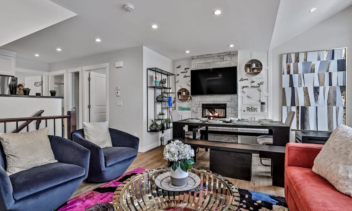 Photo of Livingroom in Teepee Town