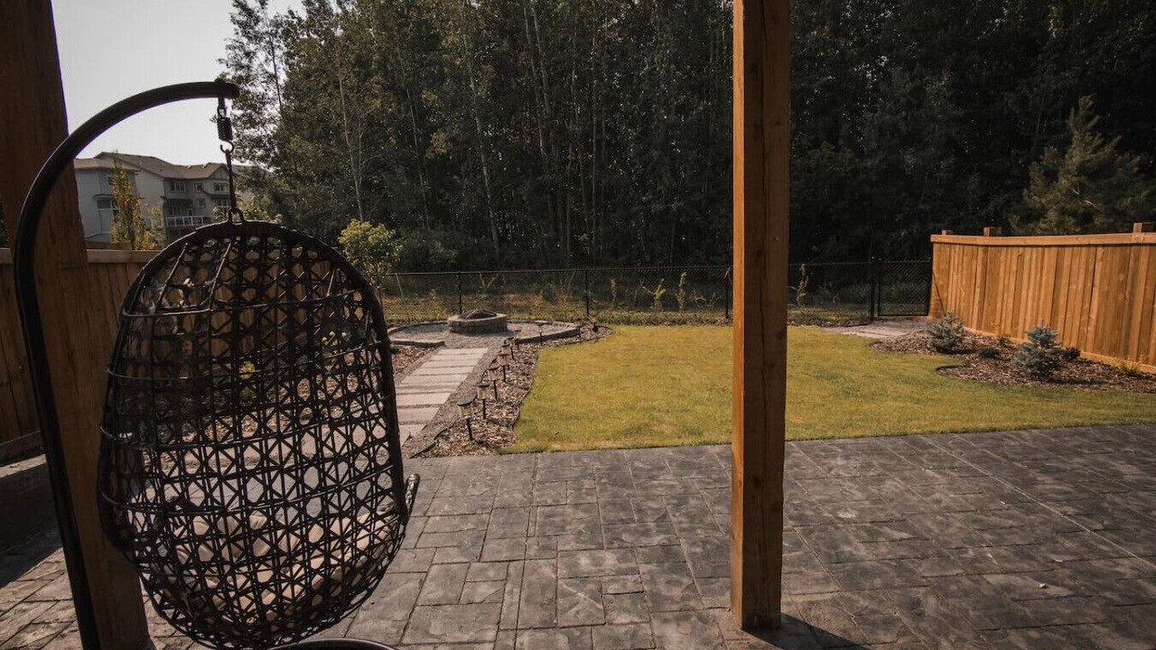 Photo of Patio Balcony in Northwest Edmonton