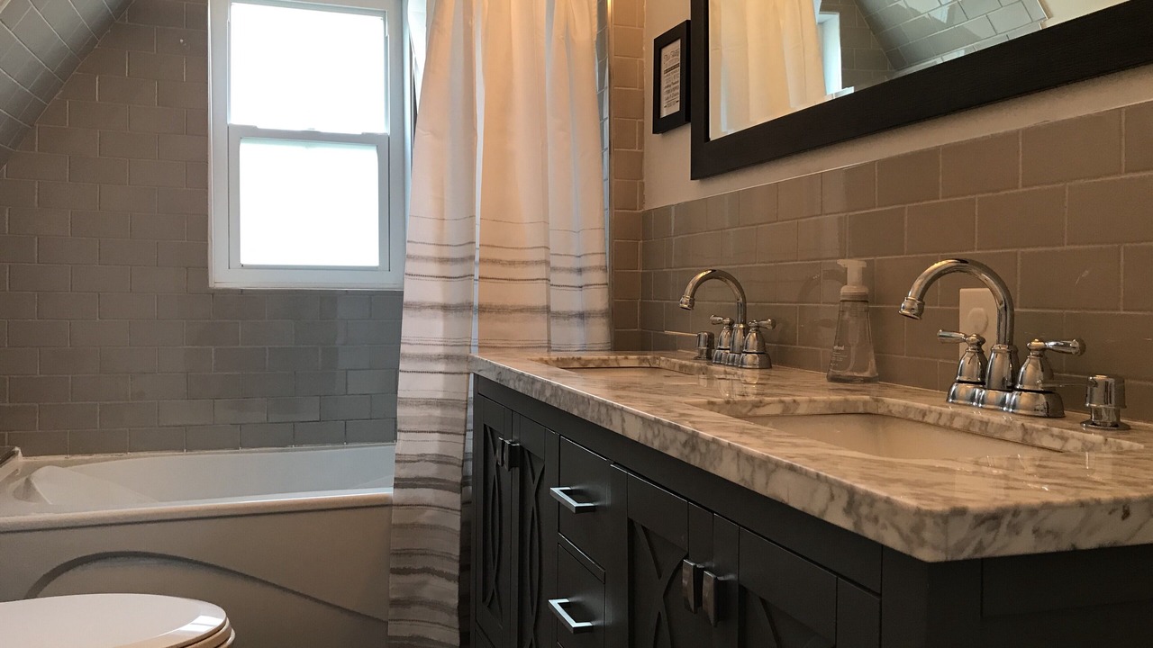 Photo of Bathroom in Eagle Lake