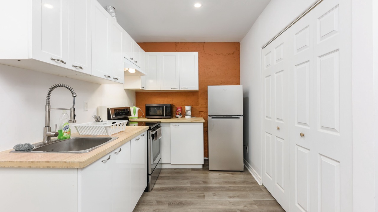 Photo of Kitchen in Quartier des Spectacles
