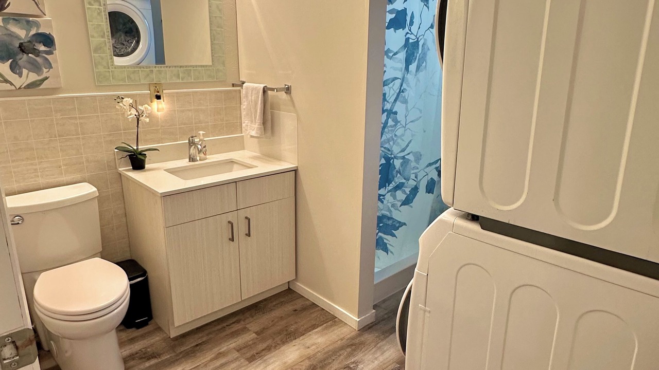 Photo of Bathroom in Lester Beach