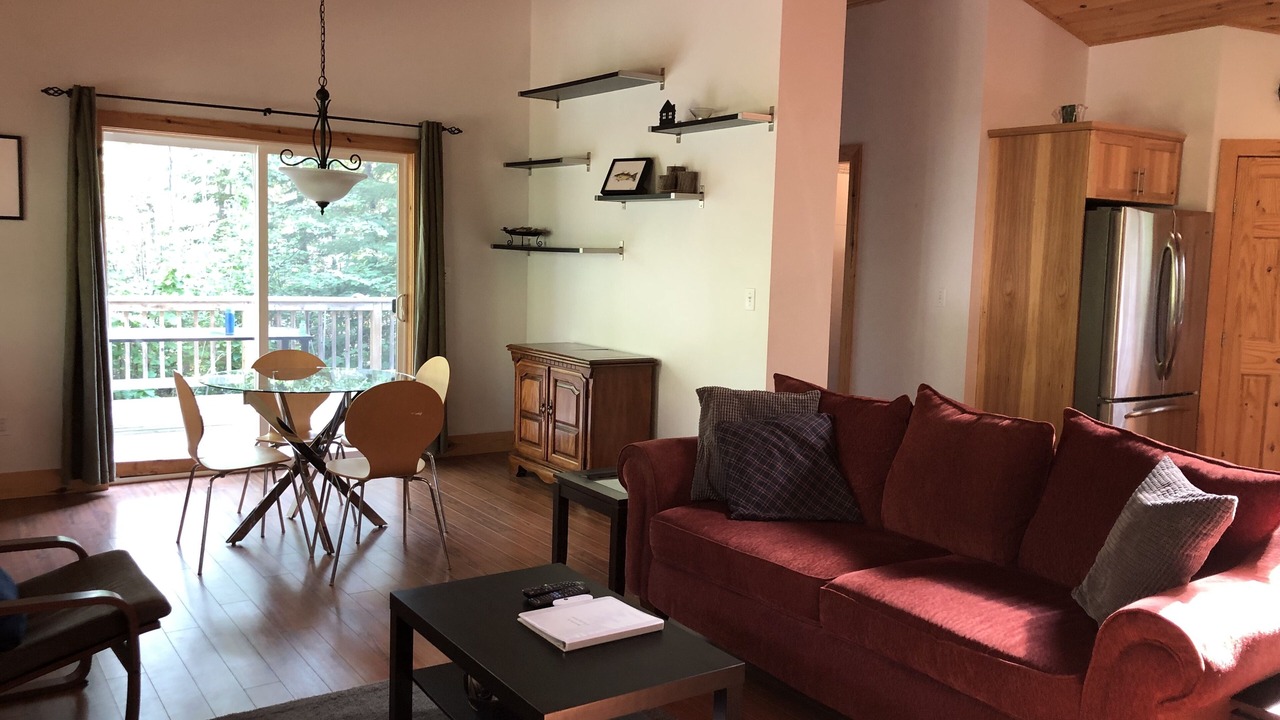 Photo of Livingroom in Victoria Beach