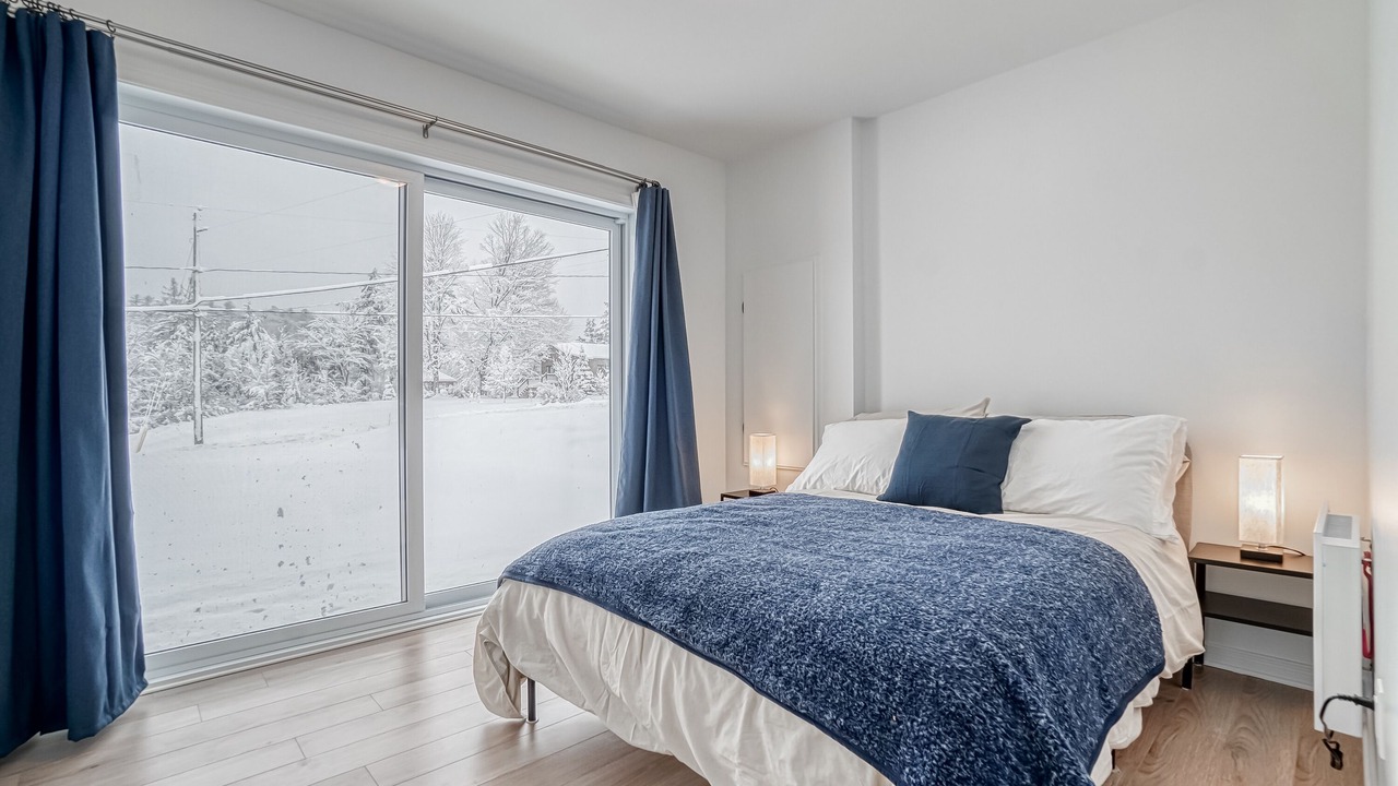 Photo of Bedroom in Val-des-Monts