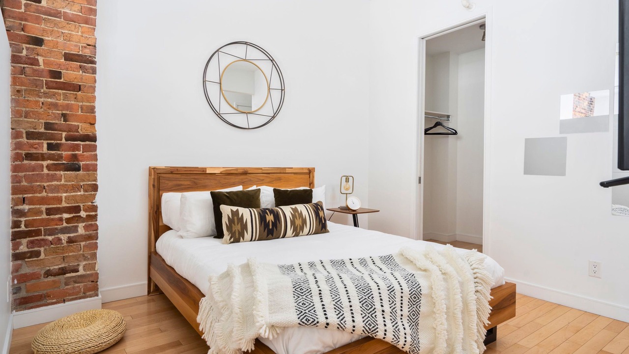Photo of Bedroom in Old Montreal