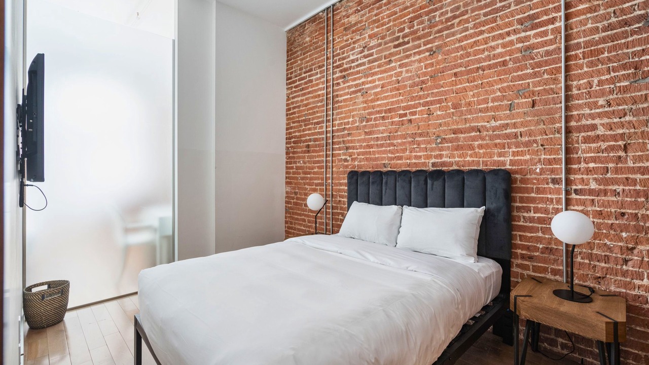 Photo of Bedroom in Old Montreal