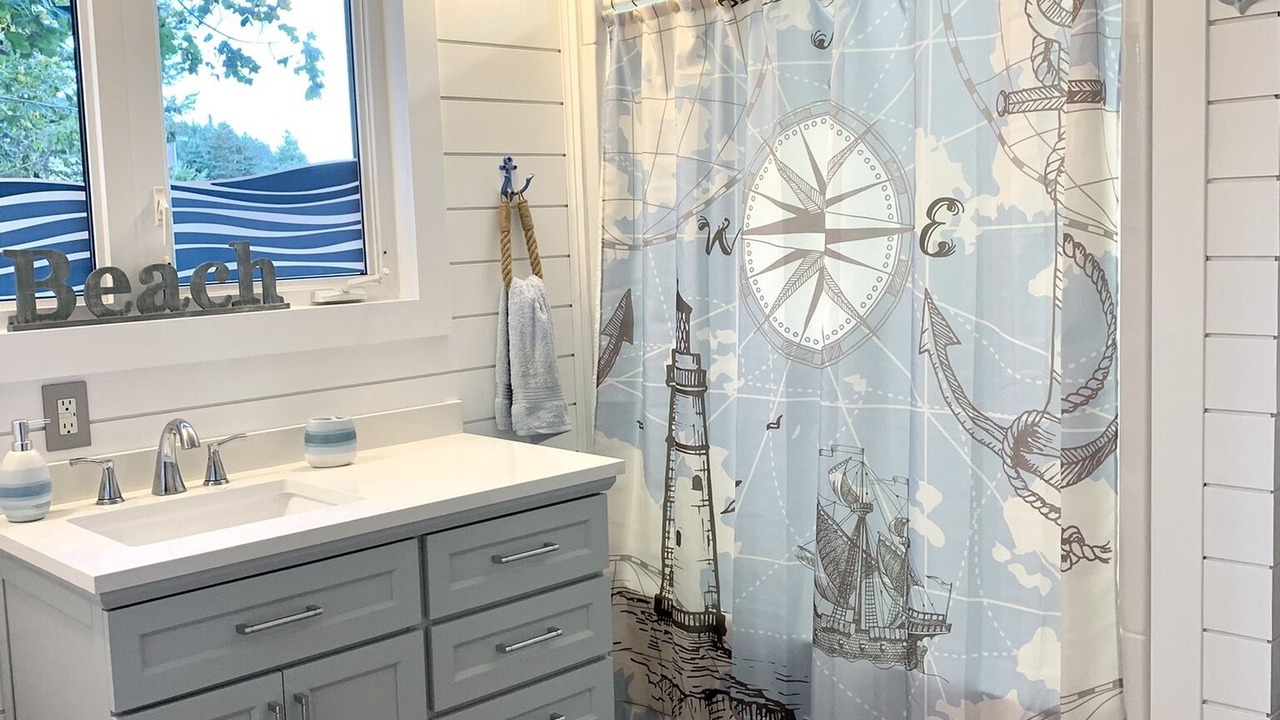 Photo of Bathroom in Burnt Cove