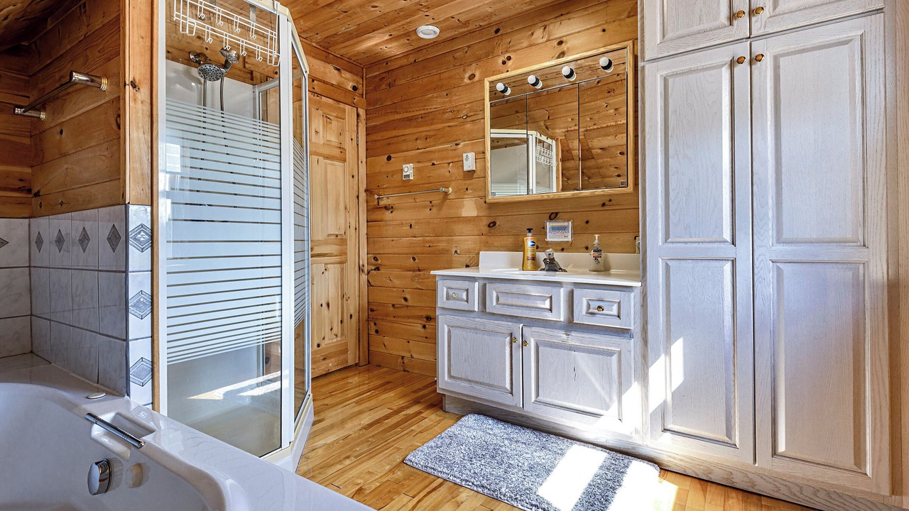 Photo of Bathroom in Guysborough County