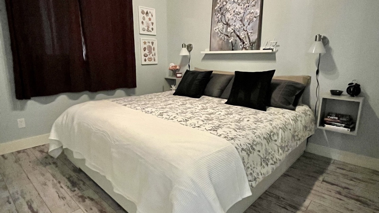 Photo of Bedroom in Alberta Beach