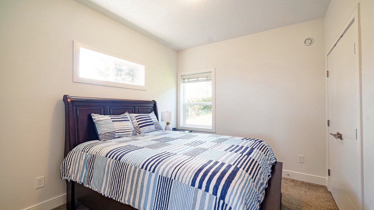 Photo of Bedroom in Union Bay