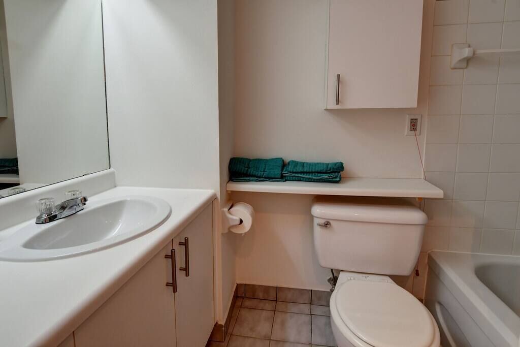 Photo of Bathroom in Laval