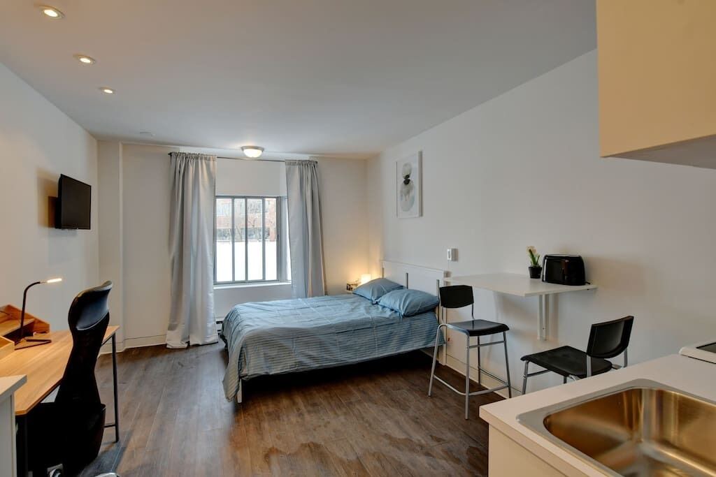 Photo of Bedroom in Laval