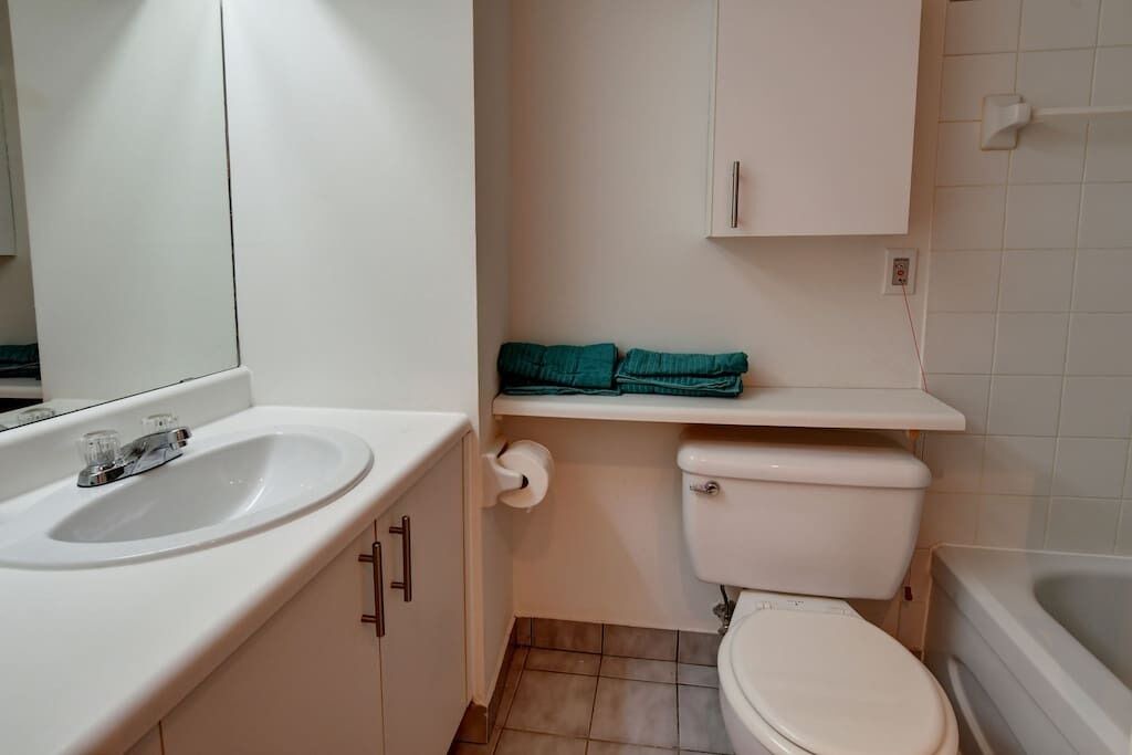 Photo of Bathroom in Laval