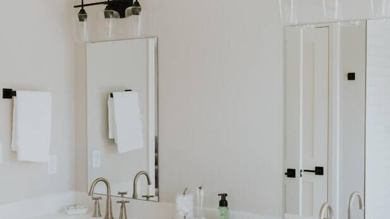 Photo of Bathroom in Port Dover