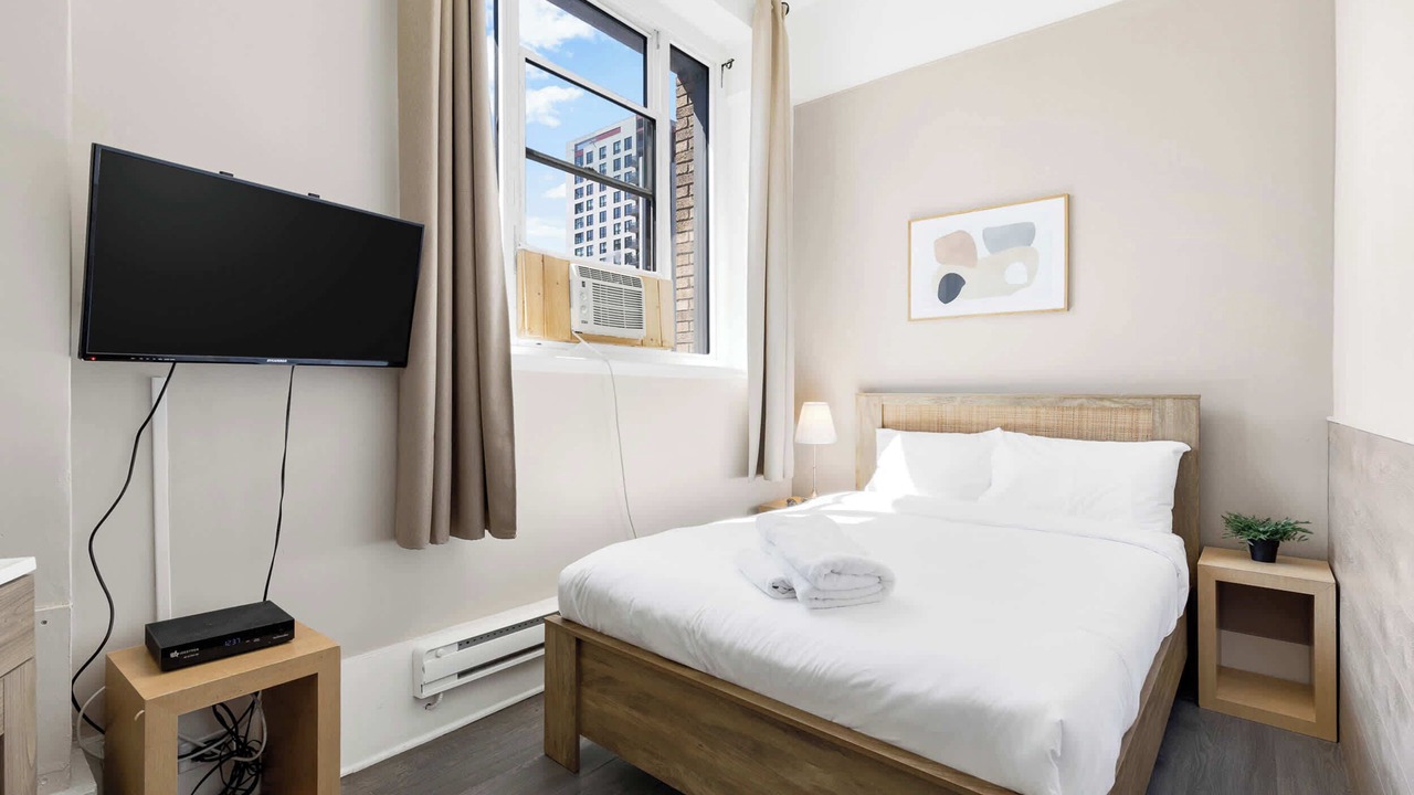 Photo of Bedroom in Quartier des Spectacles