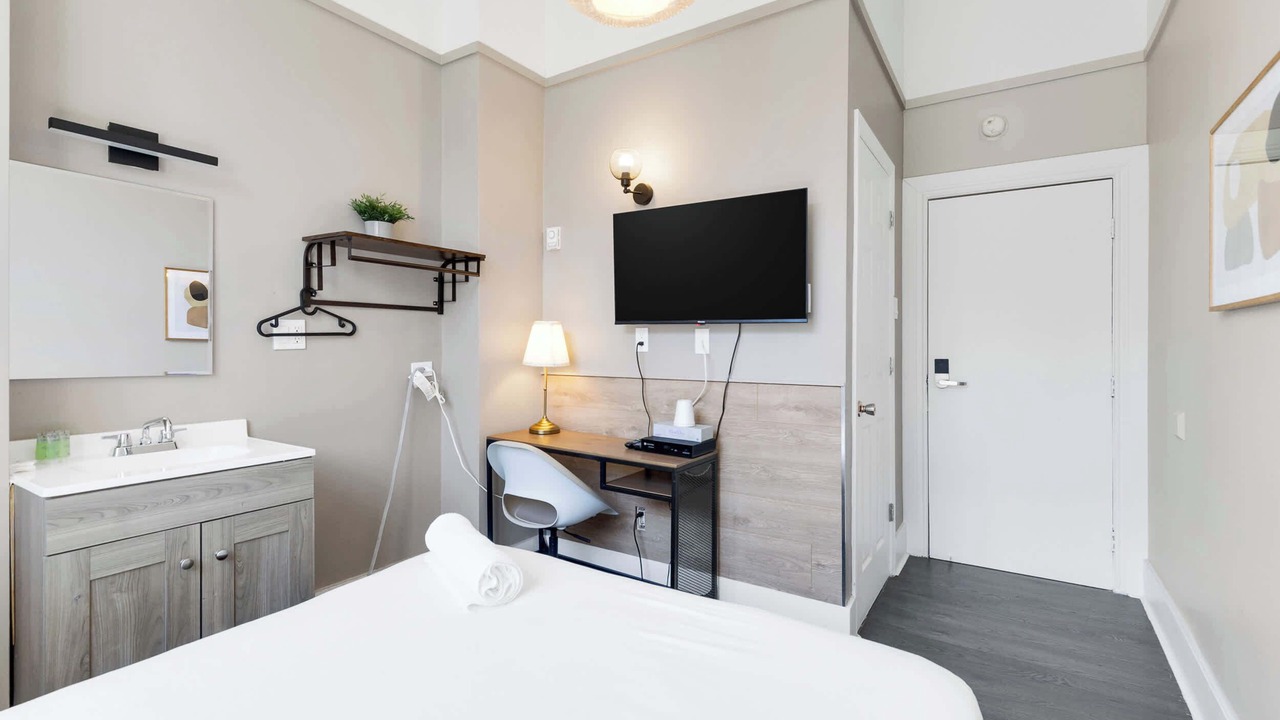 Photo of Bedroom in Quartier des Spectacles