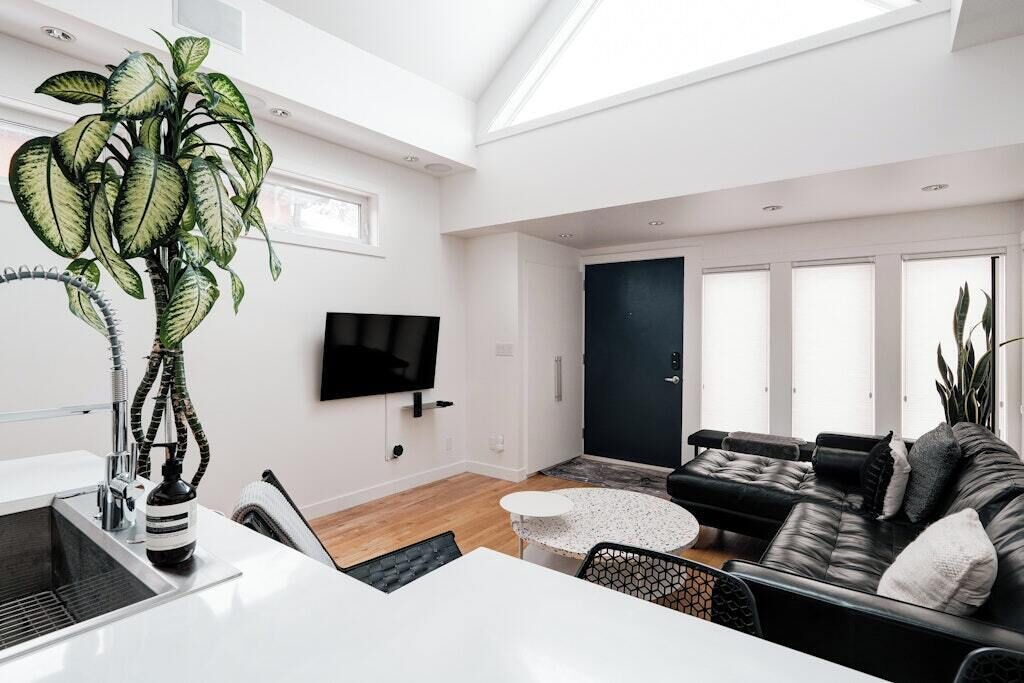 Photo of Livingroom in Bridgeland