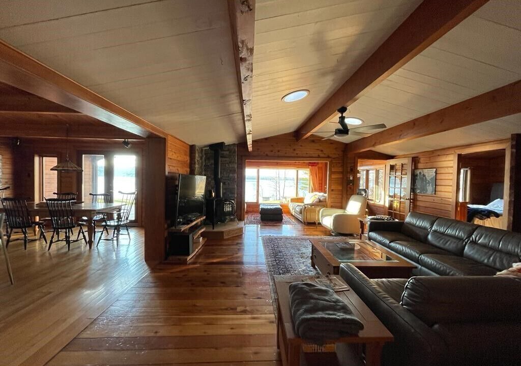 Photo of Bedroom in Calabogie