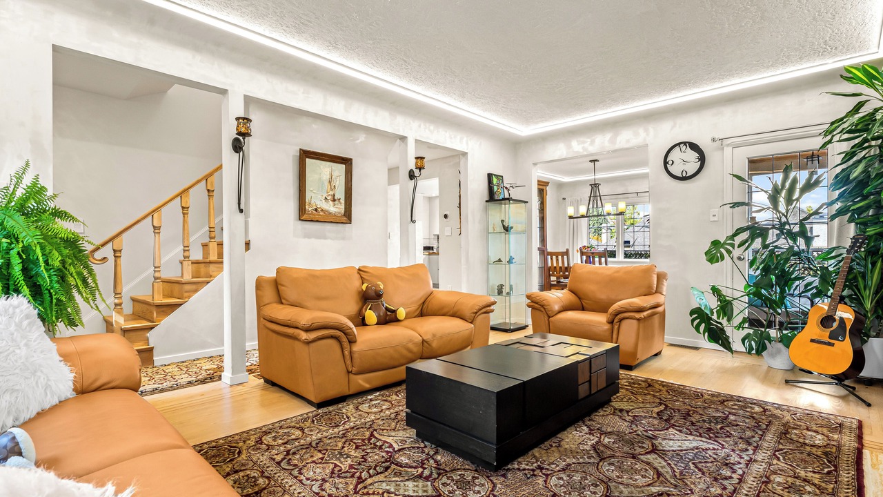 Photo of Livingroom in Shaughnessy