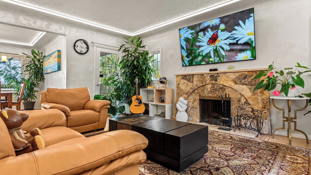 Photo of Livingroom in Shaughnessy
