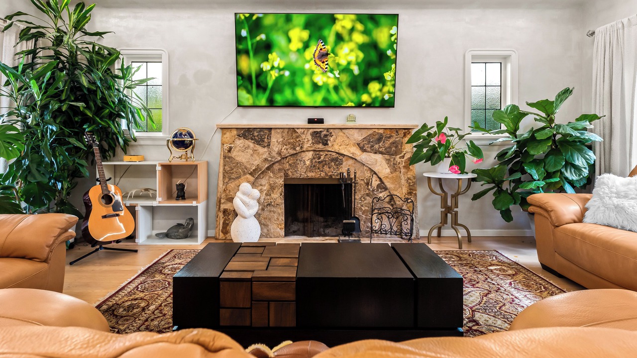 Photo of Livingroom in Shaughnessy