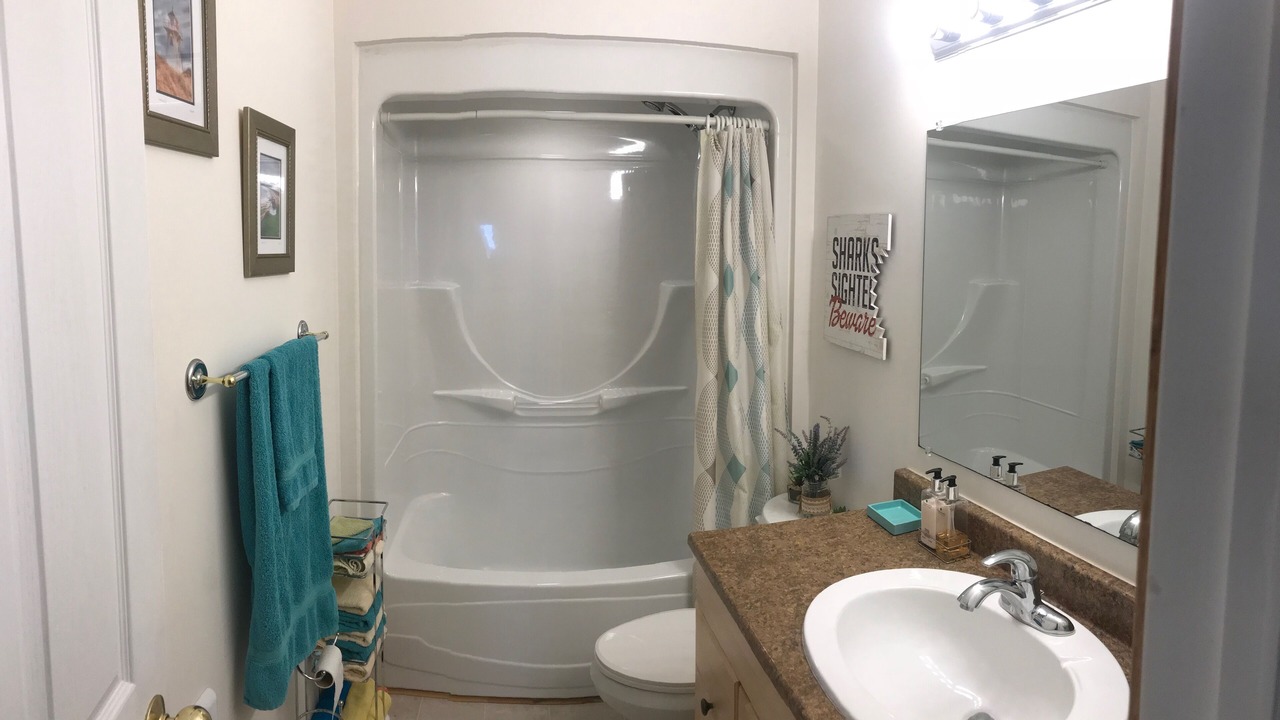 Photo of Bathroom in Darnley
