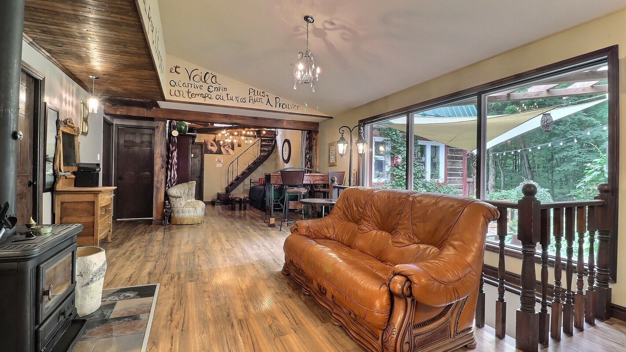 Photo of Livingroom in Saint-Michel-de-Bellechasse
