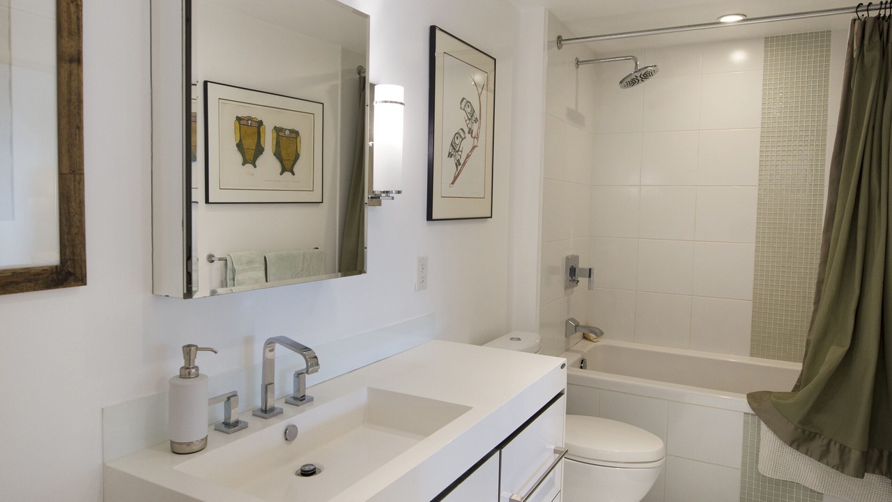 Photo of Bathroom in Crosstown