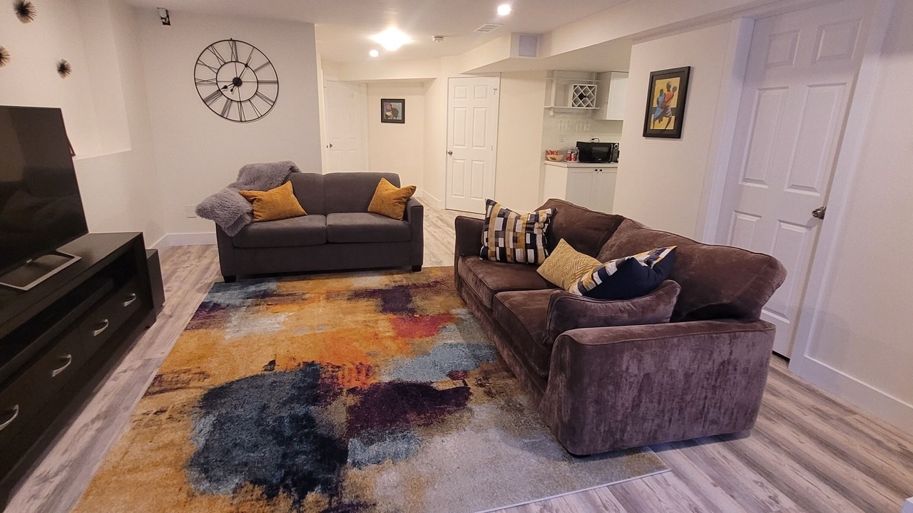 Photo of Livingroom in Amherstview