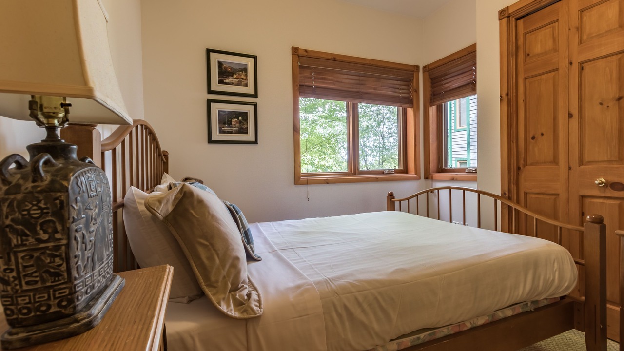 Photo of Bedroom in Mont-Tremblant