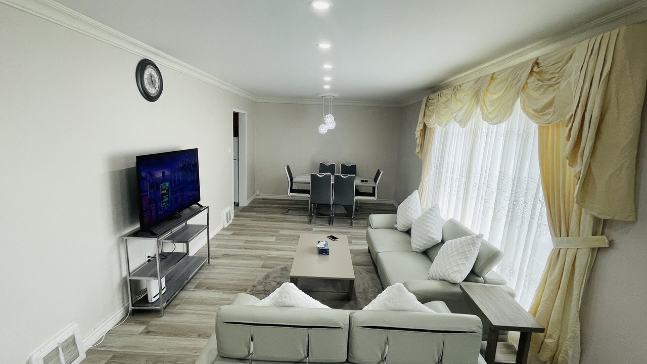 Photo of Livingroom in Scarborough