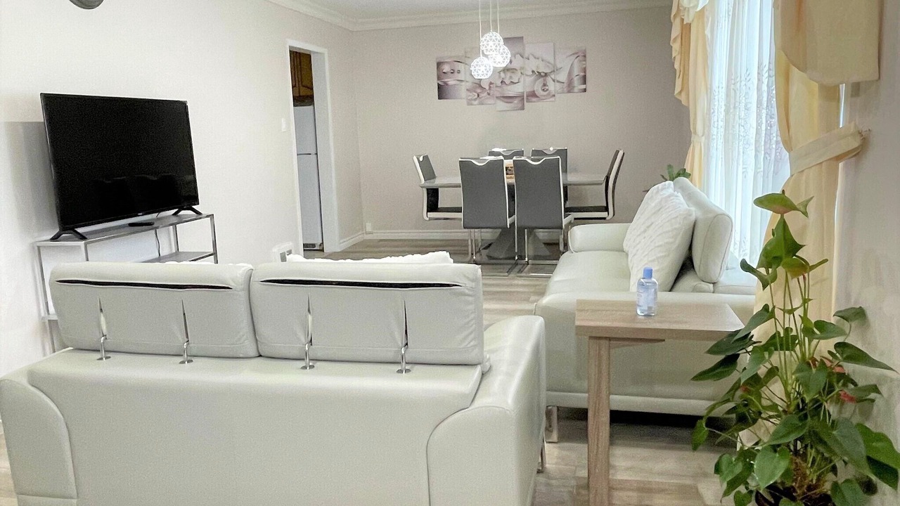 Photo of Livingroom in Scarborough