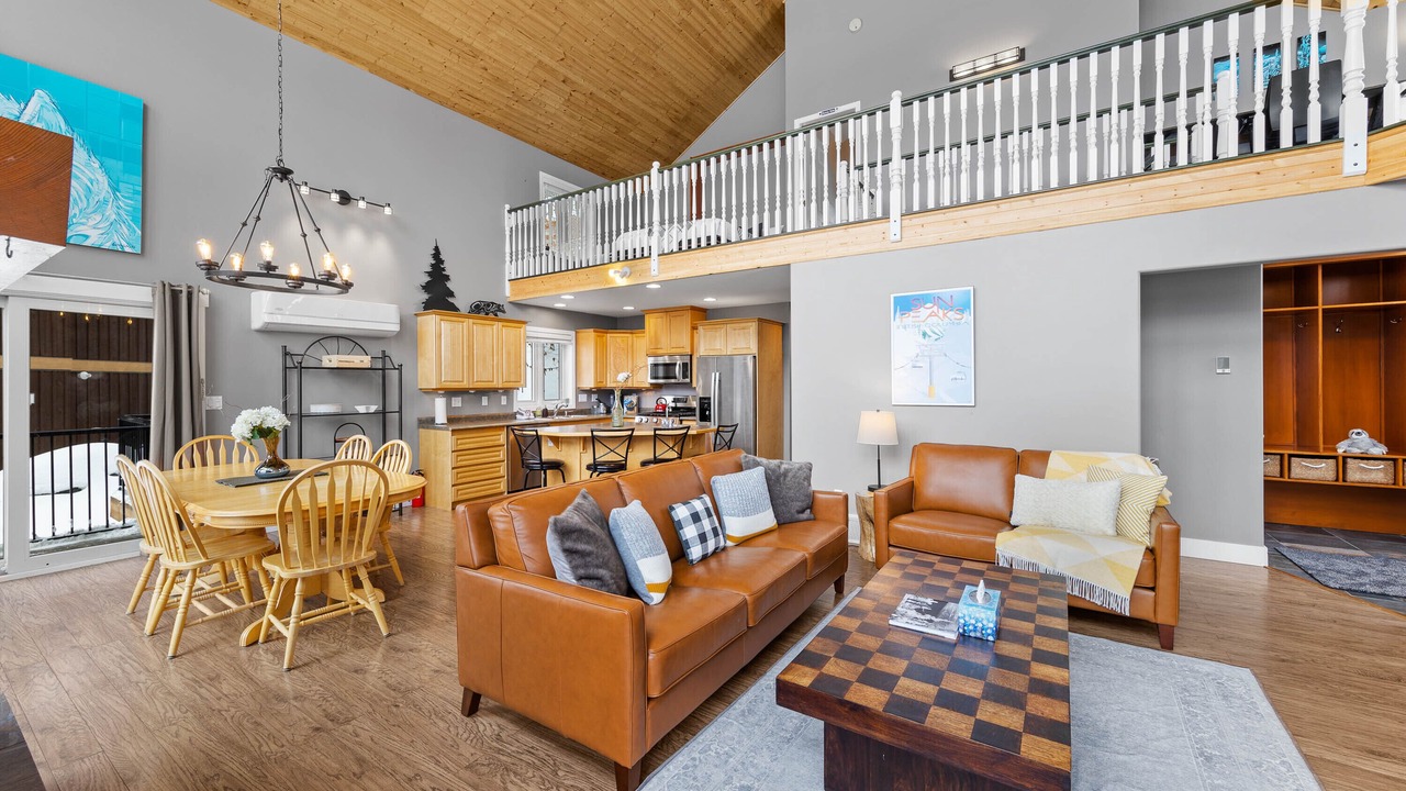 Photo of Livingroom in Sun Peaks