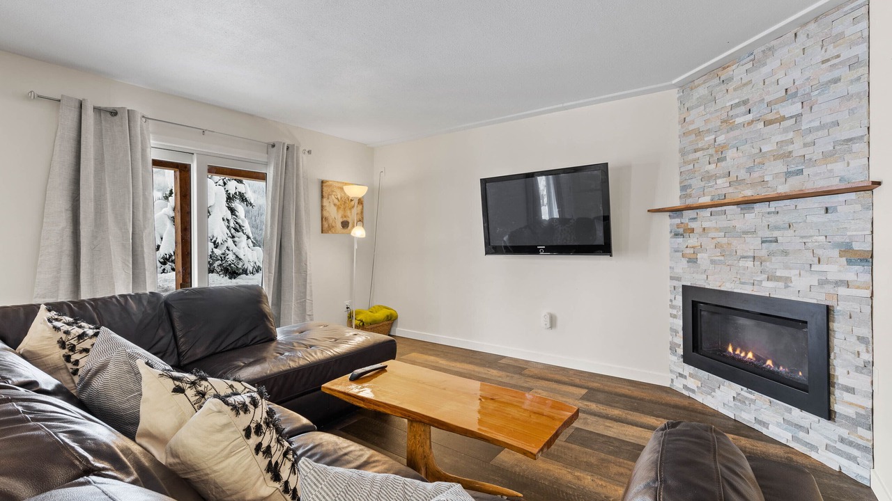 Photo of Livingroom in Sun Peaks