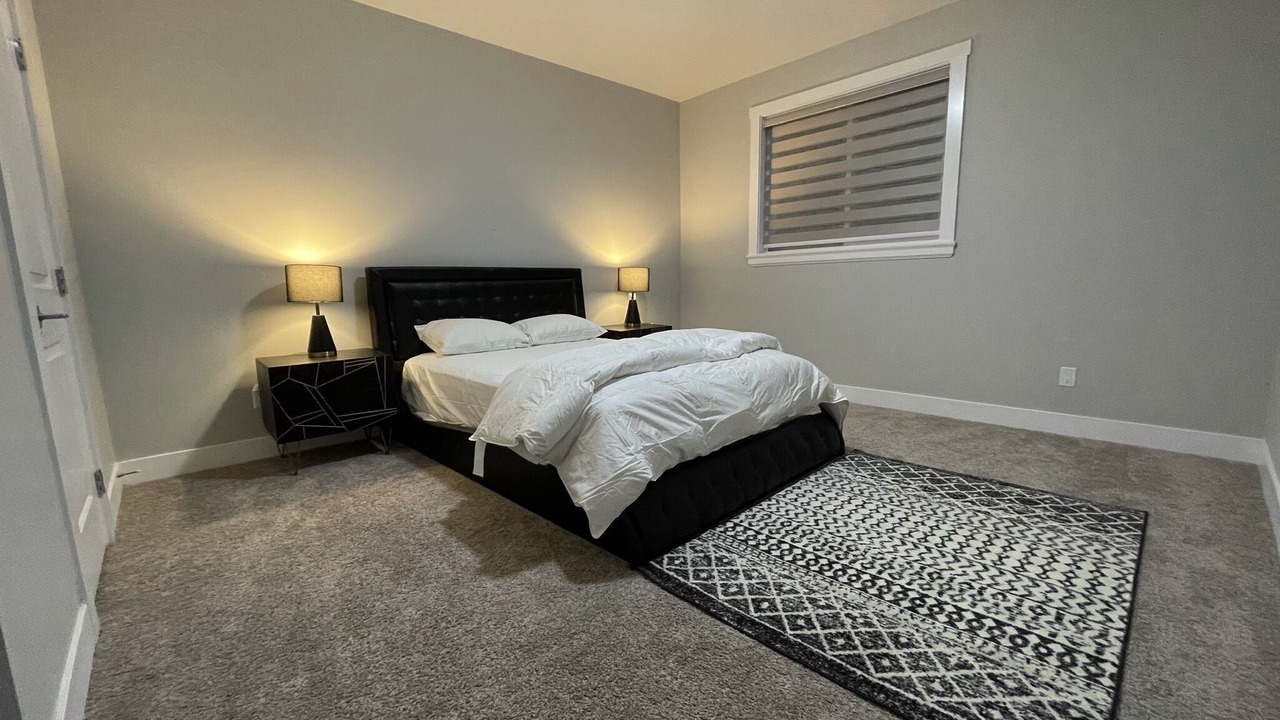 Photo of Bedroom in Promontory