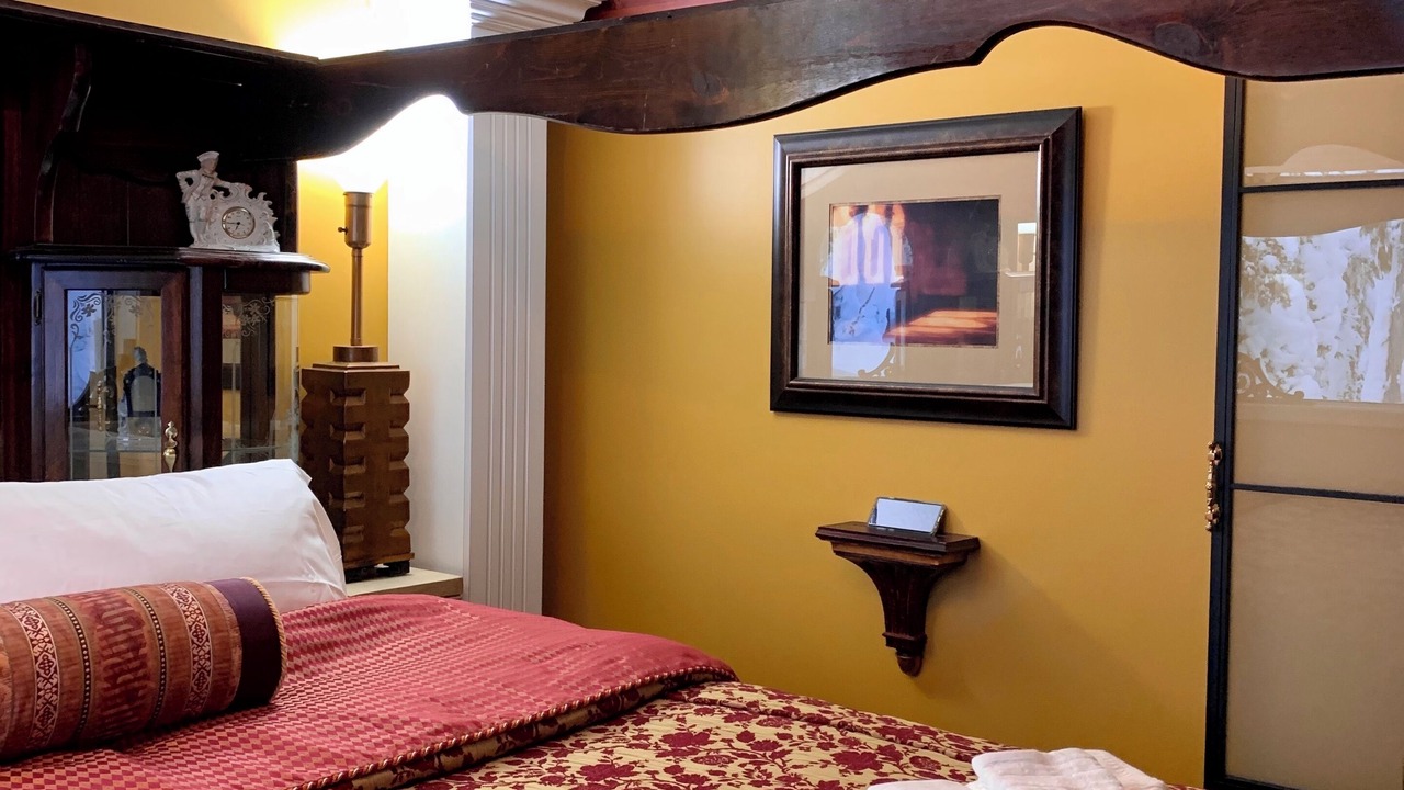 Photo of Bedroom in Courtenay