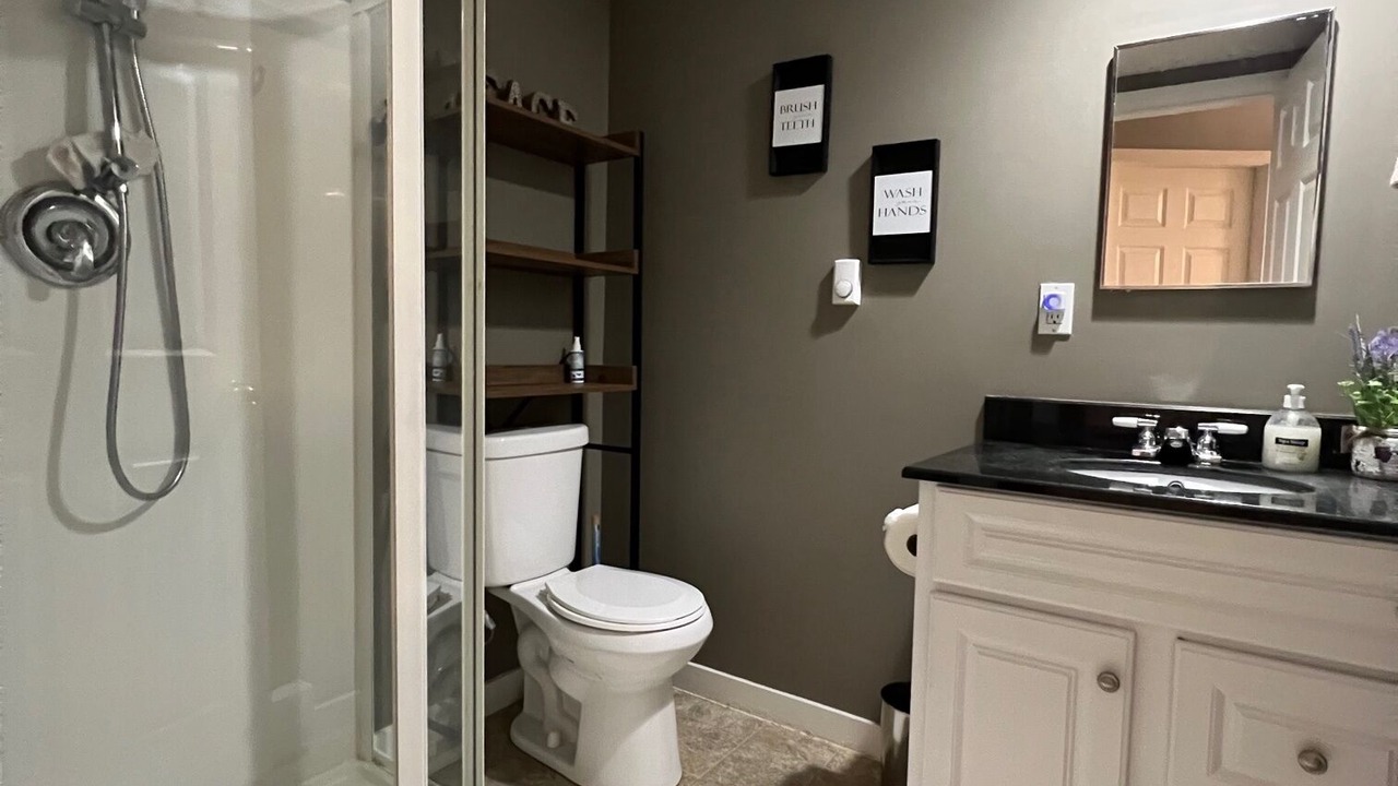 Photo of Bathroom in Courtenay