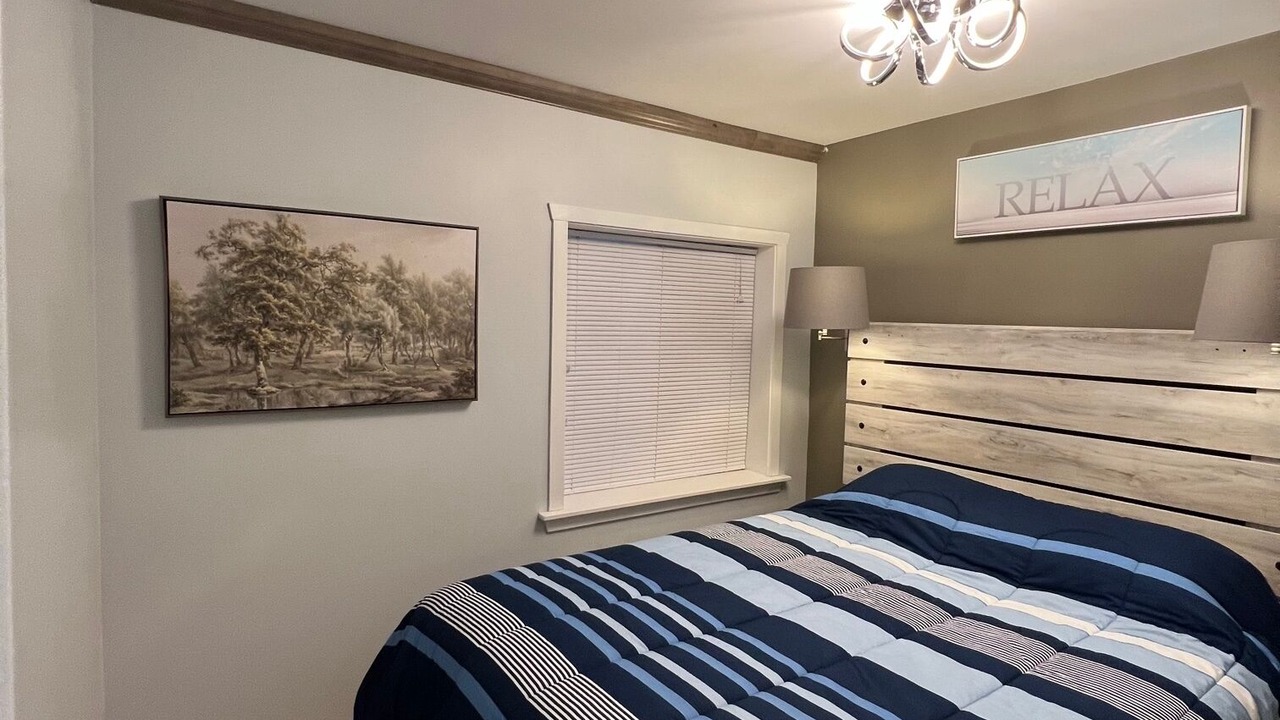 Photo of Bedroom in Courtenay