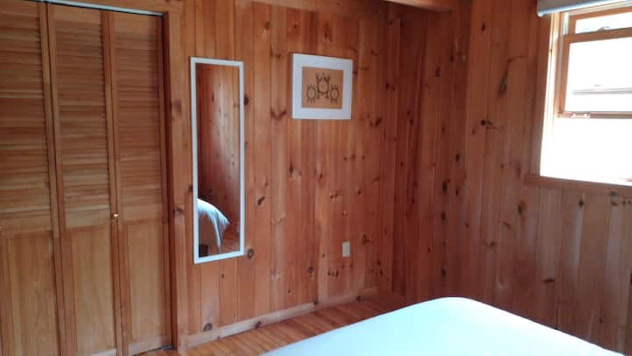 Photo of Bedroom in West Bay