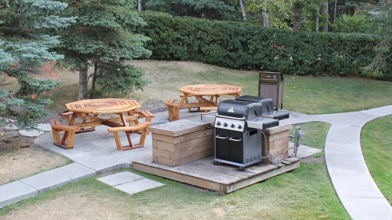 Photo of Outdoor in Harvie Heights
