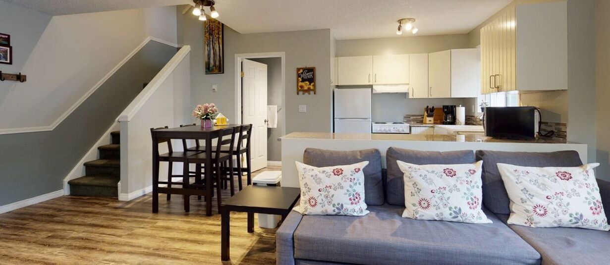 Photo of Livingroom in Harvie Heights