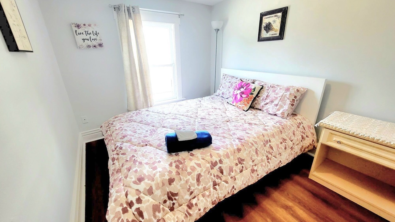 Photo of Bedroom in Niagara Falls