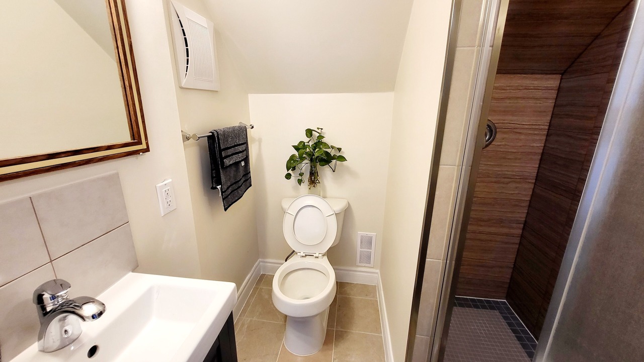 Photo of Bathroom in Niagara Falls