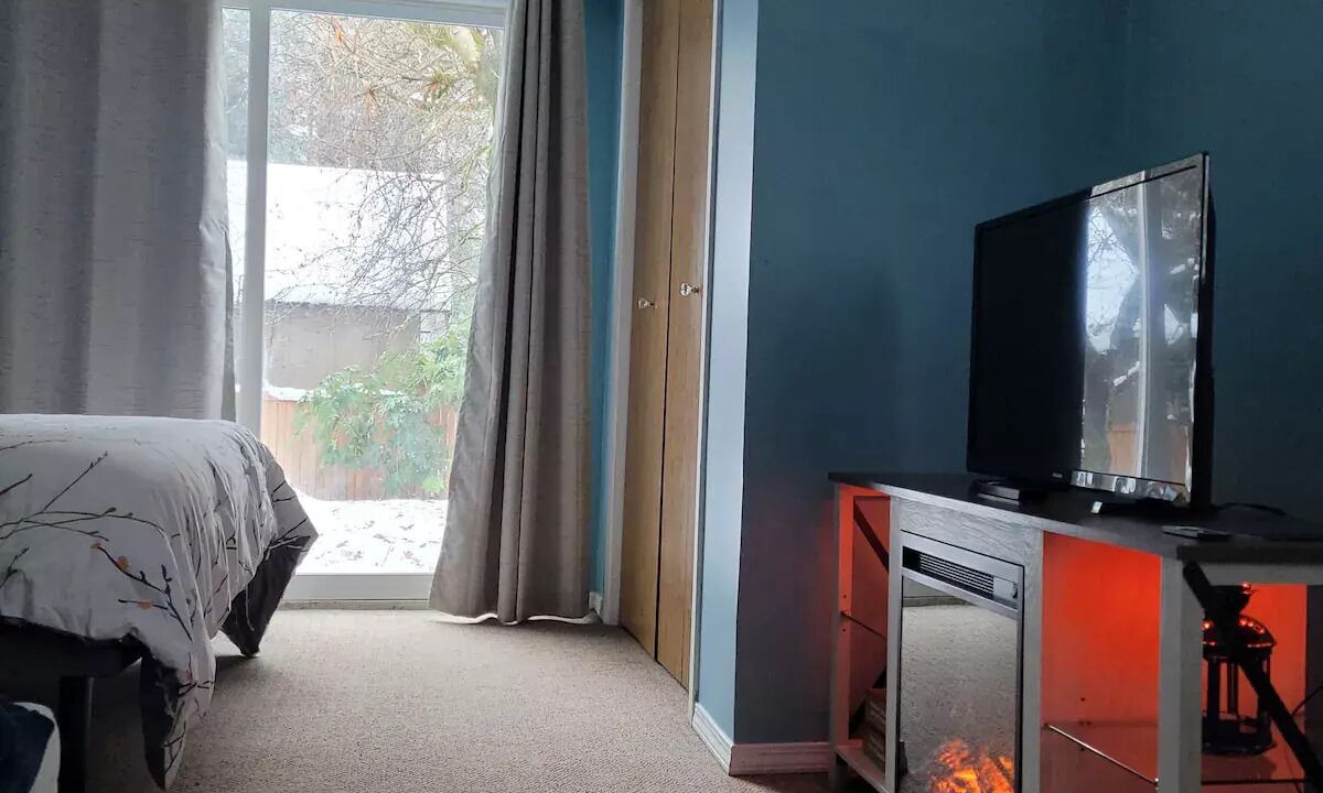 Photo of Bedroom in Port Alberni
