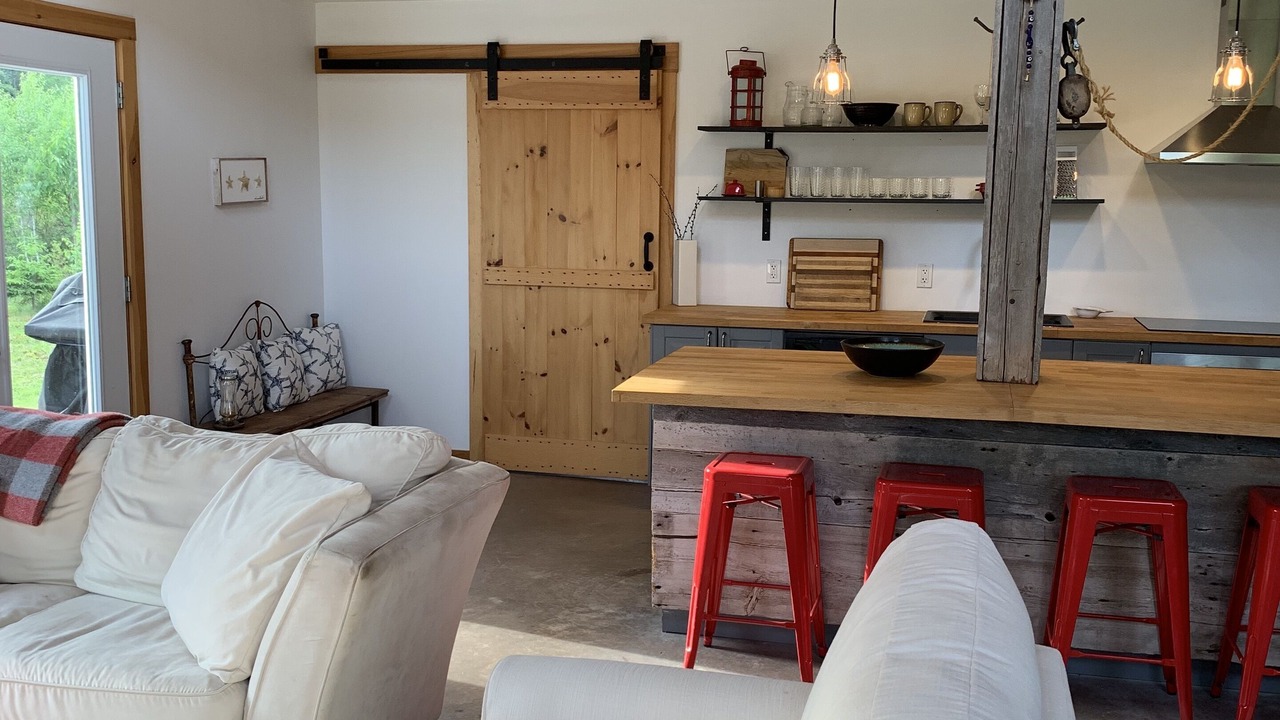 Photo of Livingroom in Panmure Island